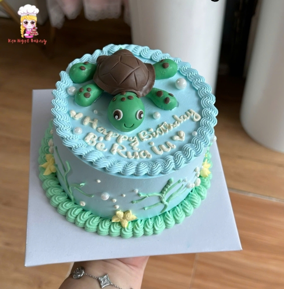 bánh kem trang trí rùa tặng bé trai 