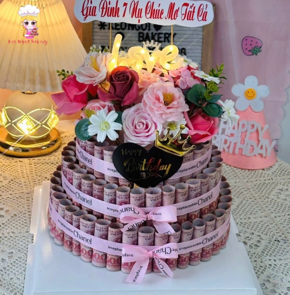 Bánh kem sinh nhật tiền 50k tặng bạn nữ 