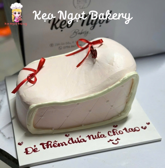 bánh kem trêu bạn bè siêu hot 