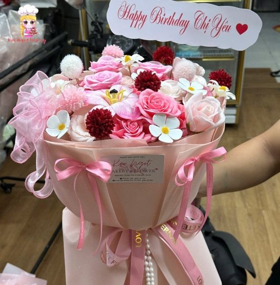 Bó hoa sáp 7 màu tặng chị yêu 