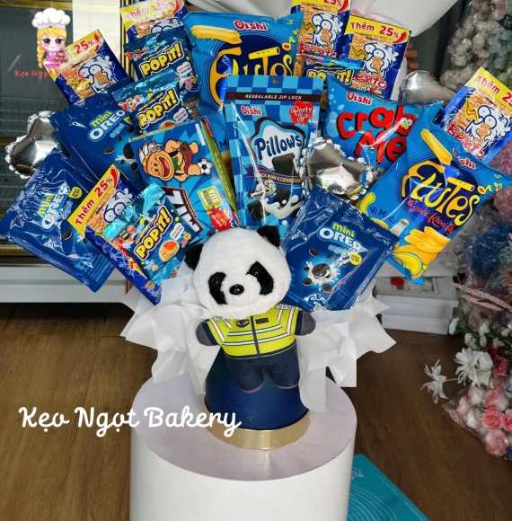 Hoa gấu kem bánh kẹo tone xanh dương tặng bé trai 