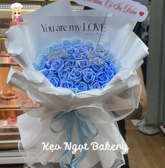 Bó hoa sáp tone xanh dương tặng các bạn gái 