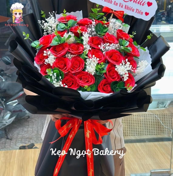 bó hoa tươi tone hồng tặng chị gái 