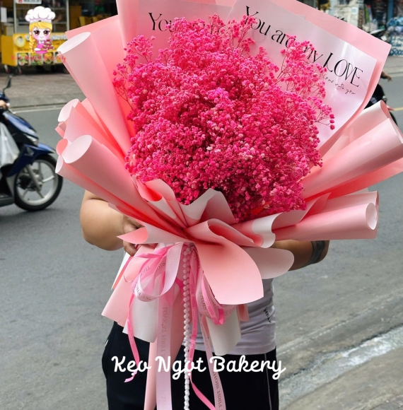 Bó hoa tươi tone hồng tặng các bạn gái 