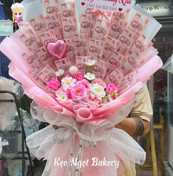 Bó hoa tiền 50k kèm hoa sáp tone hồng tặng sinh nhật 