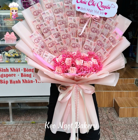 Bó hoa tiền 50k kèm hoa sáp tone hồng tại Kẹo Ngọt 