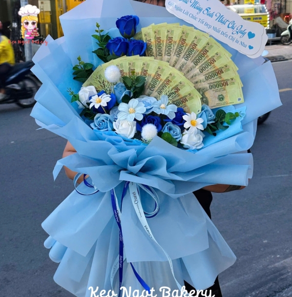 Hoa tiền 100k mix với hoa sáp tone xanh dương siêu hot 