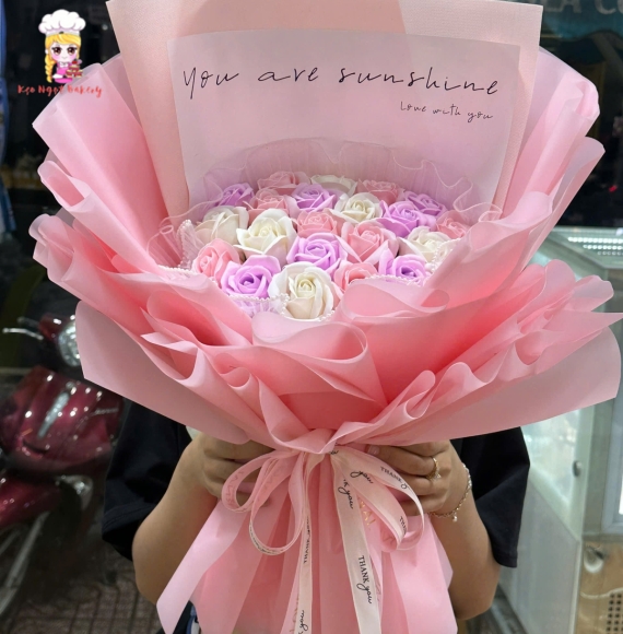 Bó hoa sáp tone hồng mẫu hoa đơn giản 