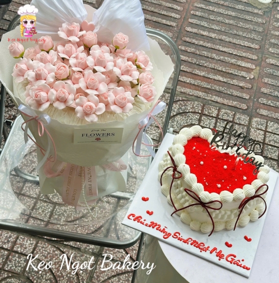 Combo bánh kem tone hồng và trái tim tặng 20/10 