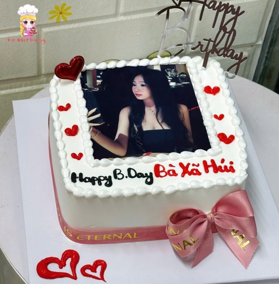Bánh kem dành cho nữ in hình theo yêu cầu hot hiện nay 