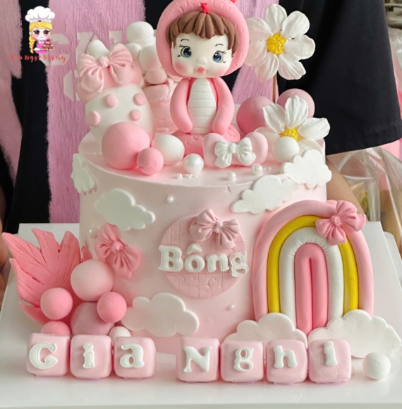 Bánh kem tuổi tỵ siêu hot dành cho bé gái 