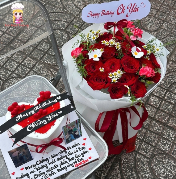 Combo hoa tươi và bánh kem hình trái tim hot 