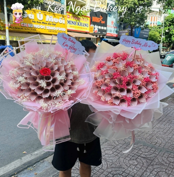 Bó hoa tiền tờ 50k siêu hot tại Kẹo Ngọt 