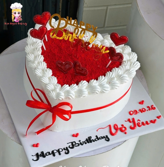 Bánh kem trái tim tone đỏ tặng vợ yêu hot mỗi ngày 