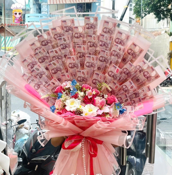 Bó hoa tiền tờ 50k đẹp hot