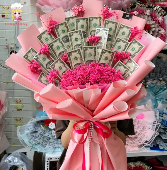 Bó hoa tiền đô kết hợp mẫu hoa sáp tone hồng  đẹp 