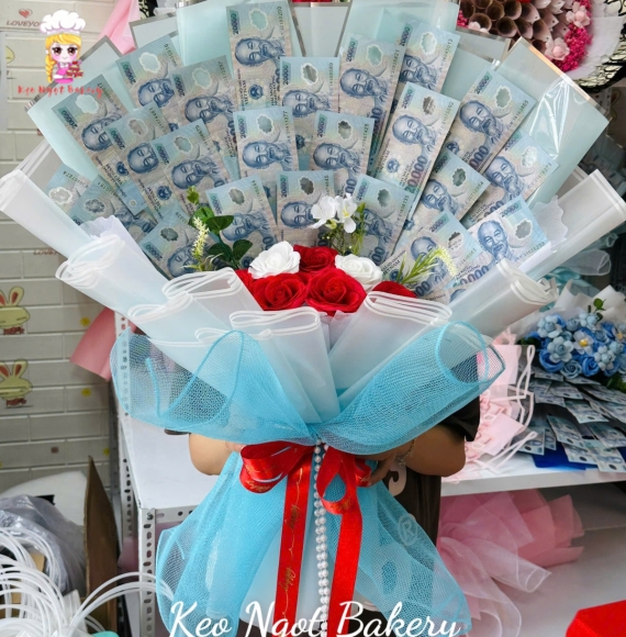 Bó hoa tiền tờ 20k kết hợp hoa sáp đỏ 