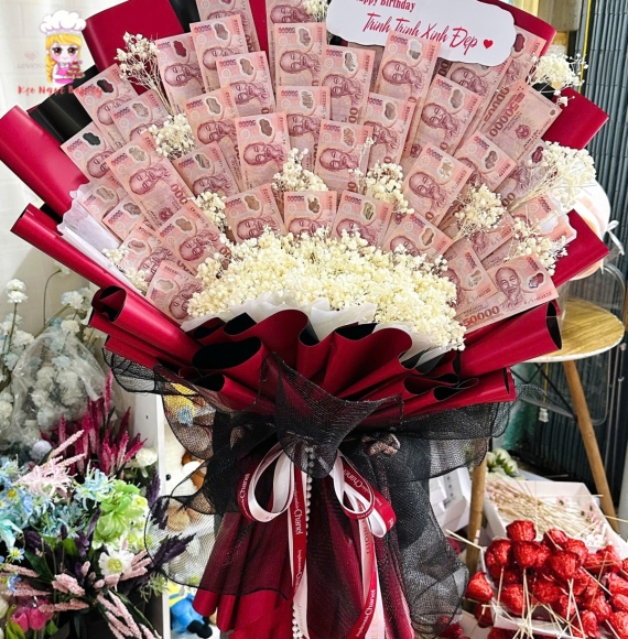 Bó hoa tiền tờ 50k kết hợp hoa bayby khô tone trắng
