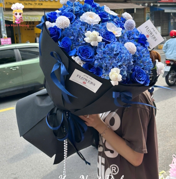 Bó hoa sáp tone xanh dương đậm hot 