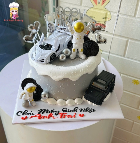 Bánh kem dành cho nam yêu thích phi hành gia 