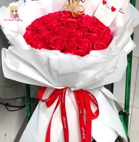 Bó hoa sáp tone đỏ tại tân phú