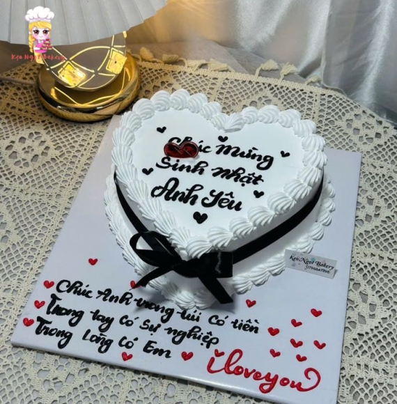 Bánh kem tặng bé anh yêu tone trắng đen
