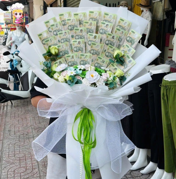 Hoa tiền tờ 100k