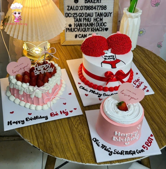 Bánh kem ngon siêu hot tại tiệm kẹo ngọt