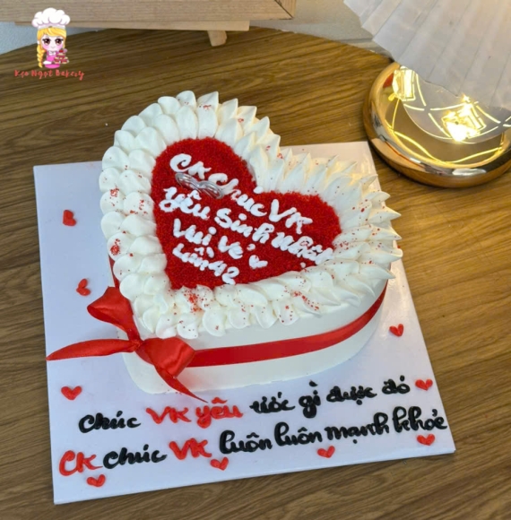 Bánh sinh nhật tặng vợ trái tim
