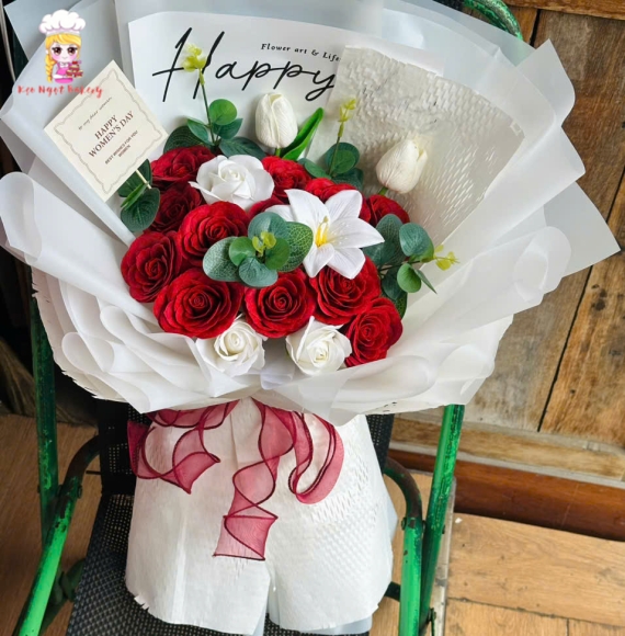 Bó hoa sáp tone đỏ cao cấp mẫu xinh