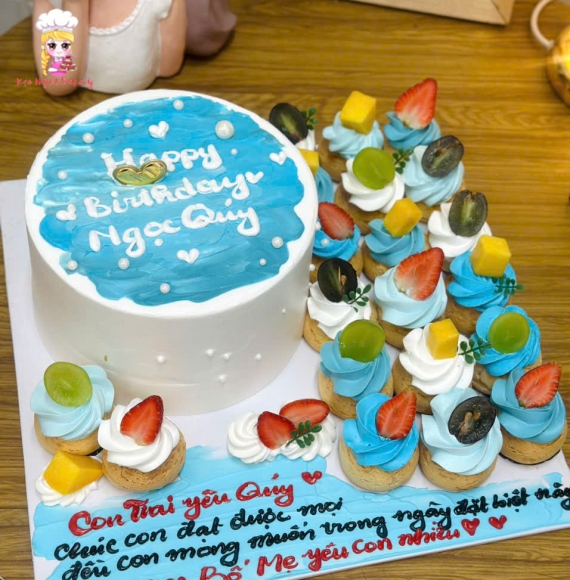 Mẫu bánh su dai kèm bánh kem