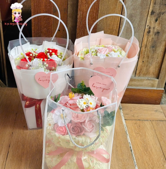 Hoa sáp sỉ lễ 20/11 mẫu hot theo yêu cầu-mẫu giỏ xách tay cầm