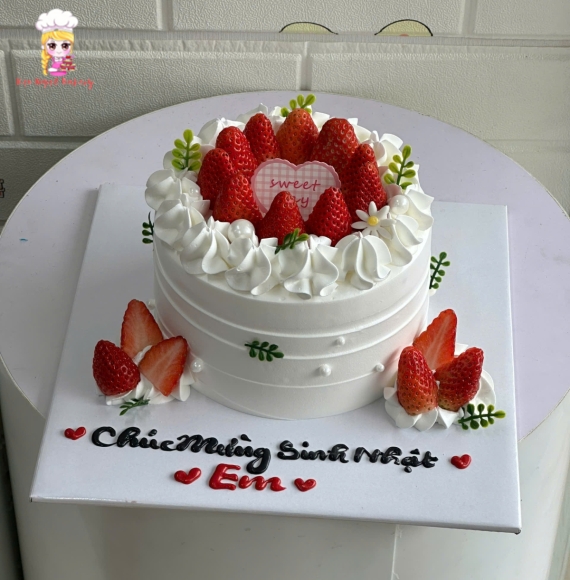 Bánh kem dâu tây tặng người yêu