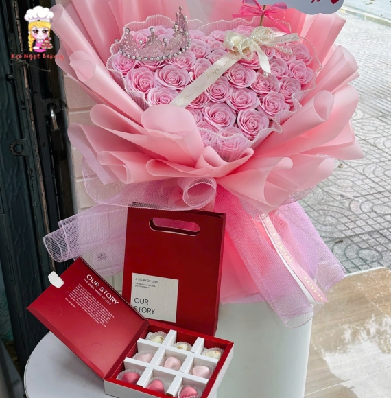 Combo hoa sáp và hộp socola tặng valentine