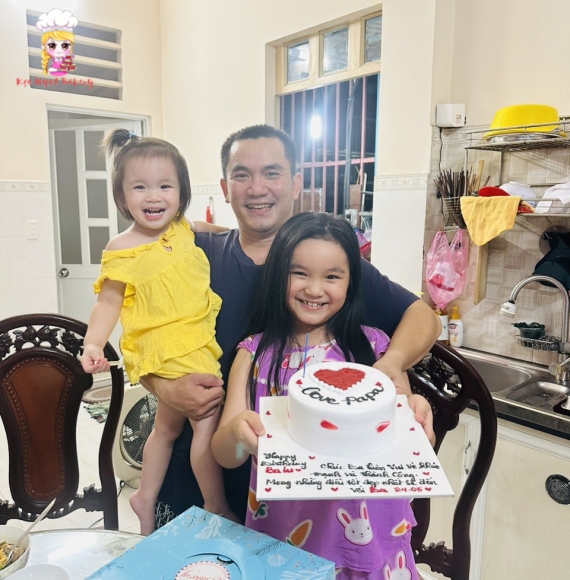 Mẫu bánh kem love papa