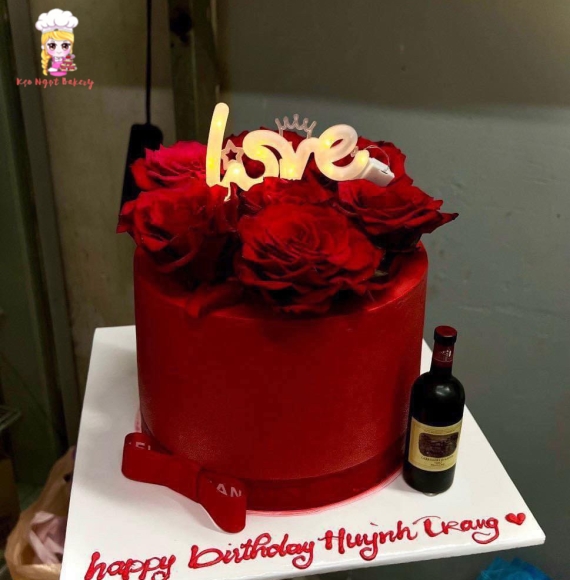 Bánh kem hoa Hồng rượu Tây