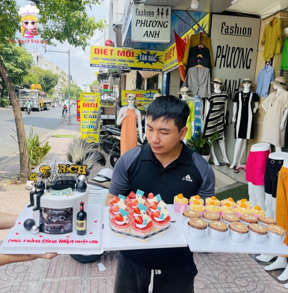 Combo bánh kem sinh nhật kèm bánh tráng miệng