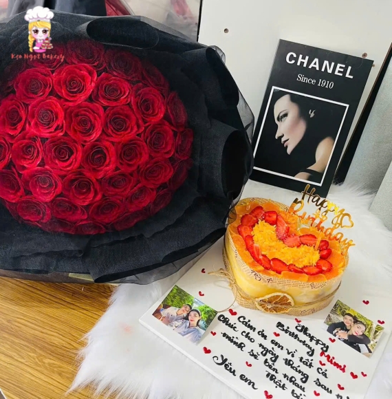 Bánh bông lan trứng muối tặng chồng yêu