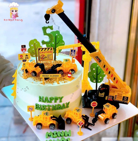 Bánh kem thôi nôi xe múc ,xe cẩu cho bé trai