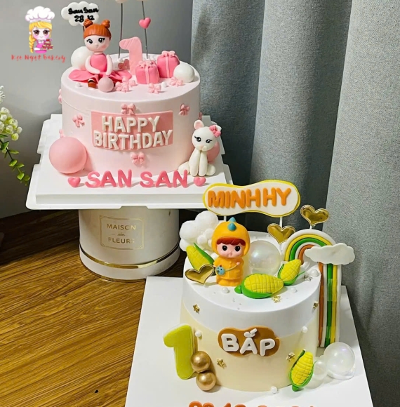 Bánh kem thôi nôi dành cho bé gái