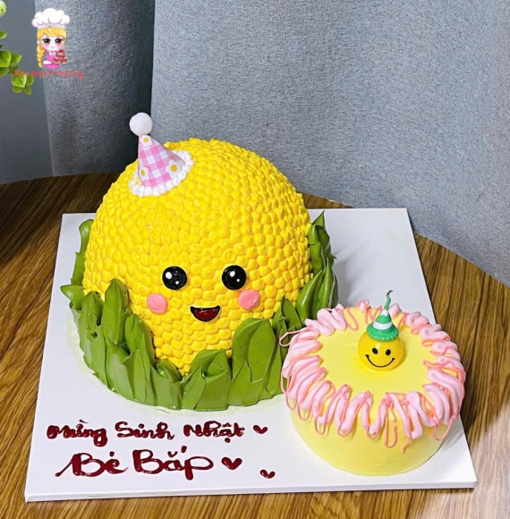 Bánh kem chúc mừng sinh nhật quả bắp 