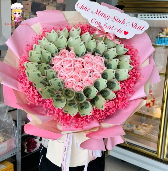 Bó hoa tiền khổng lồ 100k tặng chị yêu