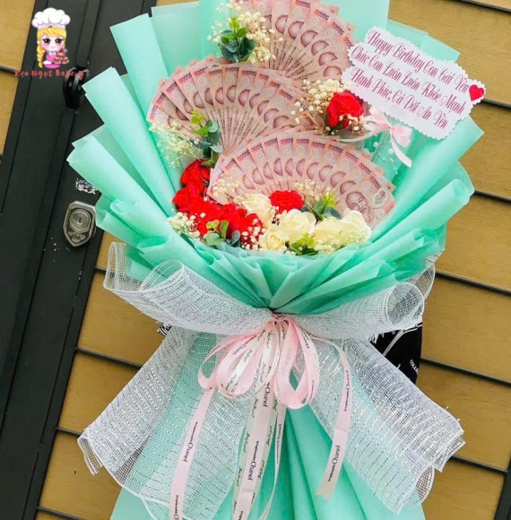 Bó hoa tiền tặng chồng yêu