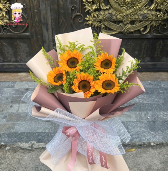 Bó hoa hướng dương dự lễ tổng kết