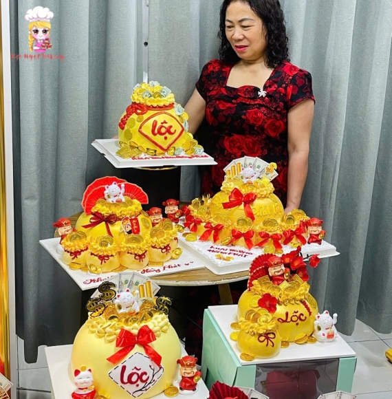 Bánh kem hủ vàng mừng khai trương quận 6