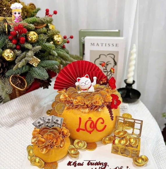 Bánh kem hủ vàng mừng khai trương quận 7