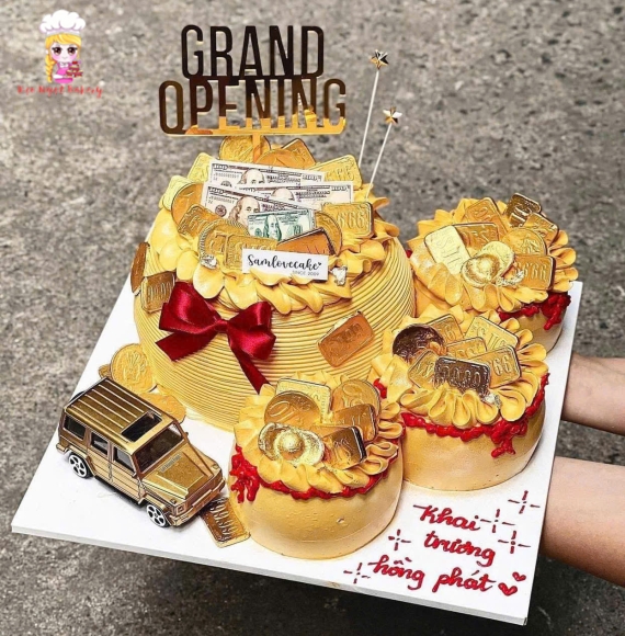 Bánh kem hủ vàng mừng khai trương quận 8