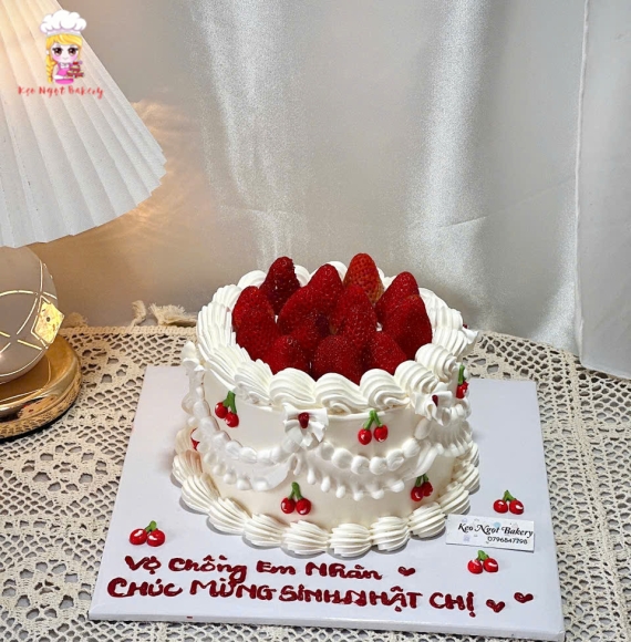 Bánh kem chúc mừng sinh nhật chị yêu