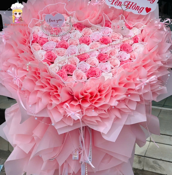 Hoa sáp trái tim khổng lồ