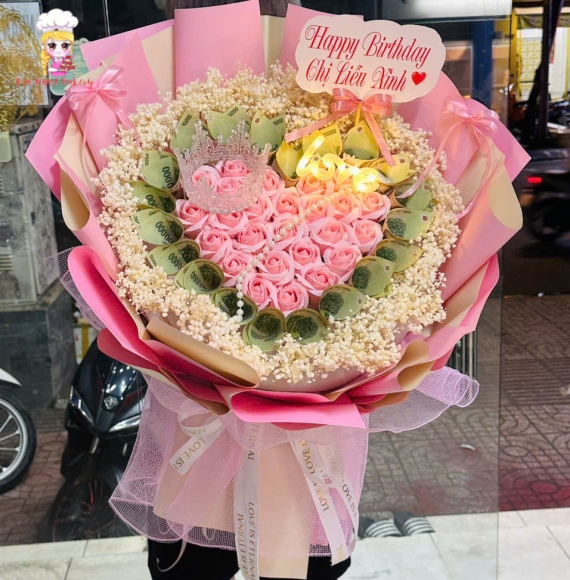 Hoa tiền khổng lồ tờ 50k